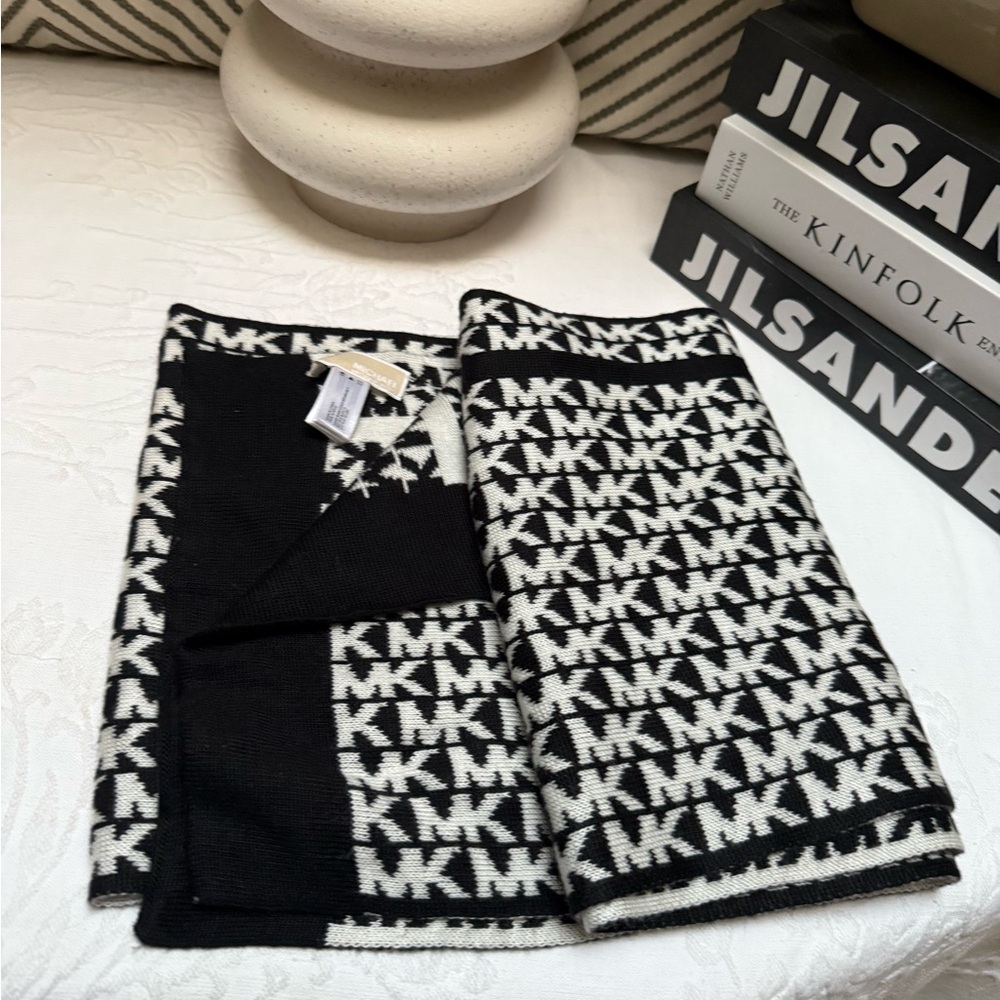 Michael Kors Monogram Knit Scarf